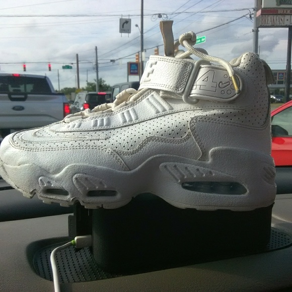 Nike - Picture 2 of 2